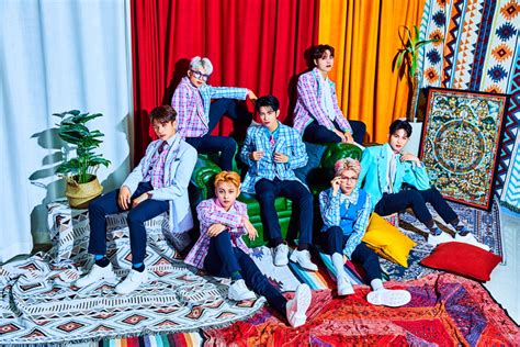 Global pop group HORI7ON’s concept photos for ‘Lucky’ released.